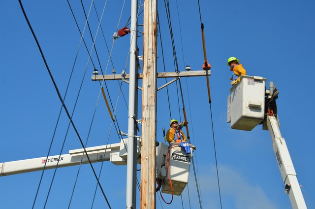 Why You Should Thank a Lineman