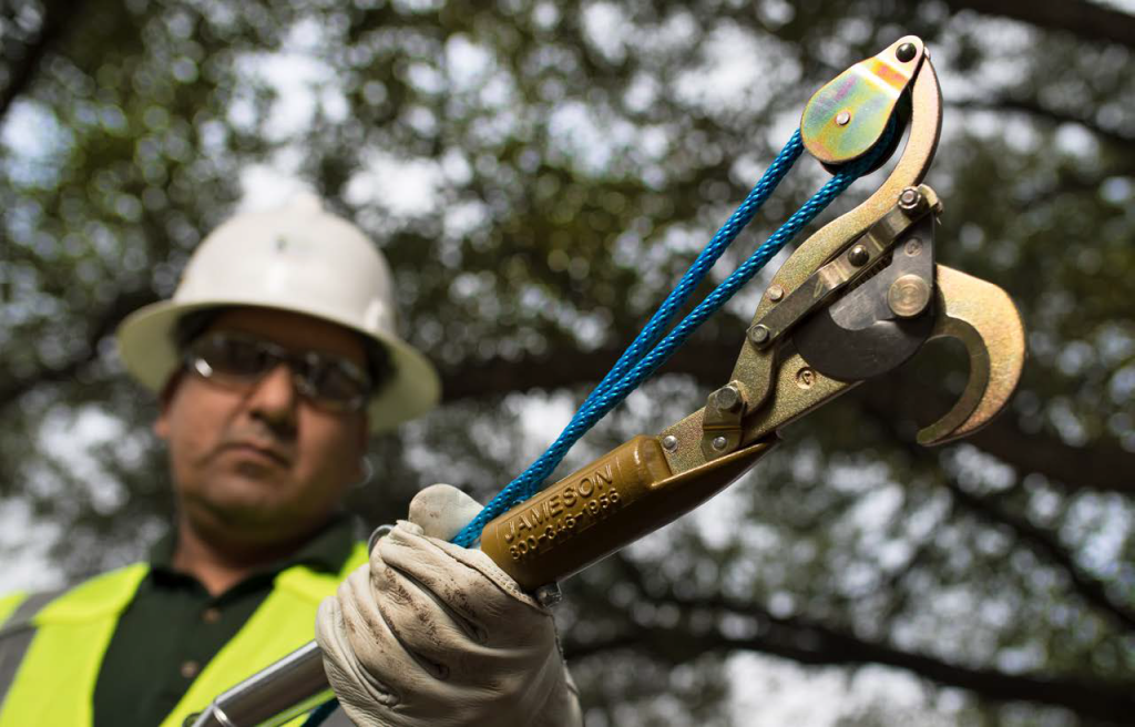 Tree Cutting & Trimming Tools For Linemen And Utility Workers U.S