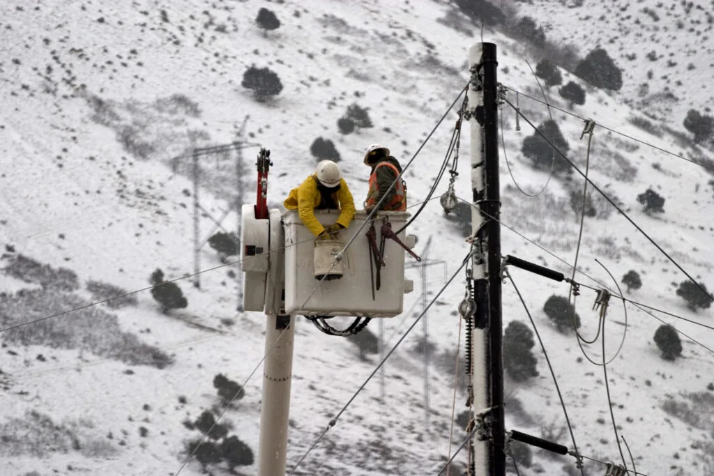Attachment Details winter-gear-for-linemen